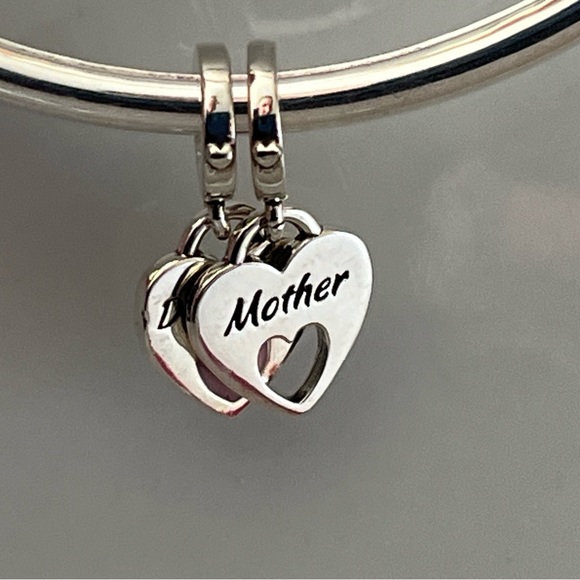 ๐ Sterling Silver Mother Daughter Double Heart Split Dangle Charm - Picture 6 of 6
